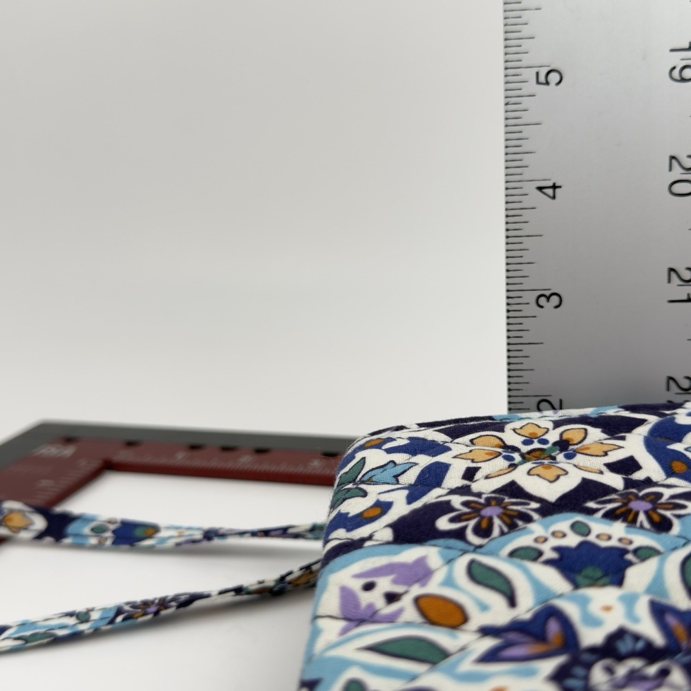 Vera Bradley RFID 3-in-1 Crossbody Wristlet Wallet Lisbon Medallion Cool NWT - Picture 14 of 16